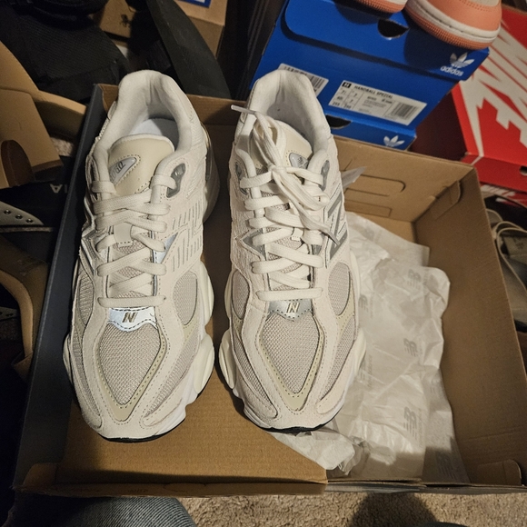 New. New Balance White and Silver Athletic Shoes - Picture 5 of 6